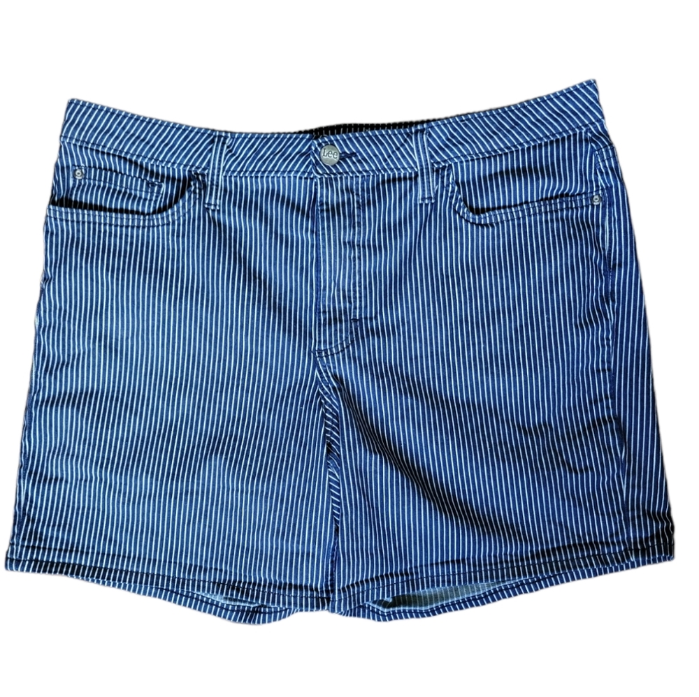 size 18 women's Lee denim shorts